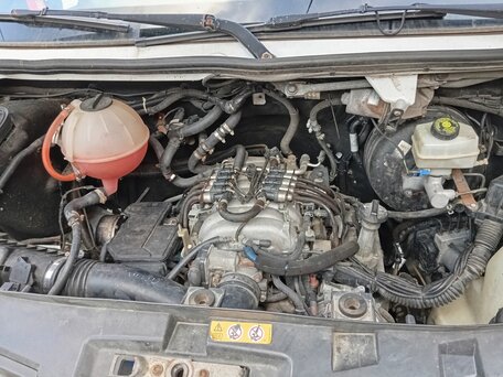 2013 Mercedes-Benz Sprinter, белый, 4000000 рублей, вид 2
