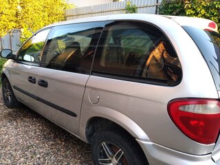 2002 Chrysler Voyager IV, серебристый, 330000 рублей, вид 5