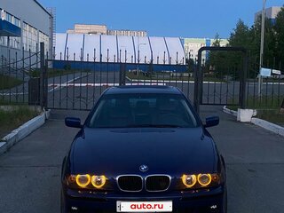 2002 BMW 5 серии 525i IV (E39) Рестайлинг, синий, 900000 рублей, вид 3