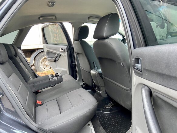 2011 Ford Focus II Рестайлинг, серый - вид 21