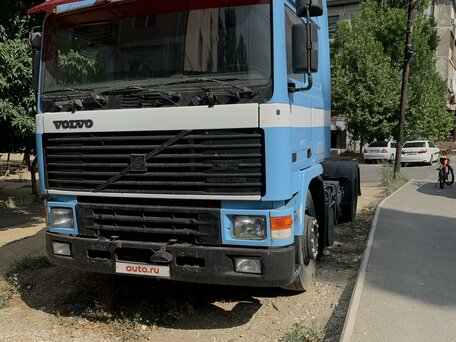 1993 Volvo F-Series, синий, 750000 рублей, вид 2