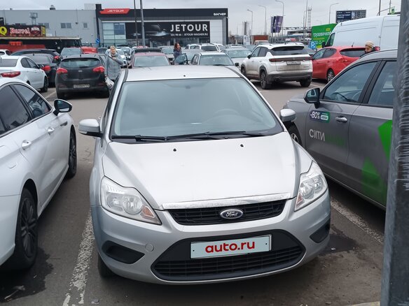 2010 Ford Focus II Рестайлинг, серебристый, 450000 рублей