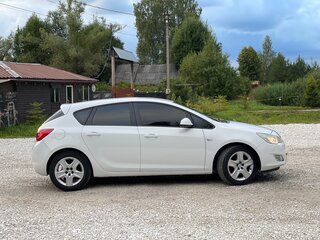 2012 Opel Astra J, белый, 570000 рублей, вид 4