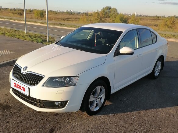 2014 Skoda Octavia III (A7), белый, 1580000 рублей - вид 2