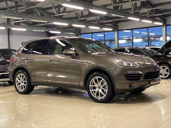 2012 Porsche Cayenne Diesel II (958), коричневый - вид 4