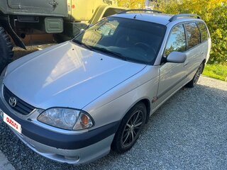 2001 Toyota Avensis I Рестайлинг, серебристый, 400000 рублей, вид 1