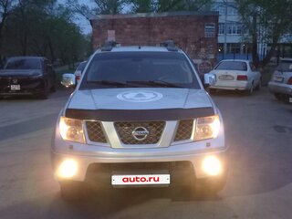 2008 Nissan Navara (Frontier) III (D40), серебристый, 1200000 рублей, вид 3