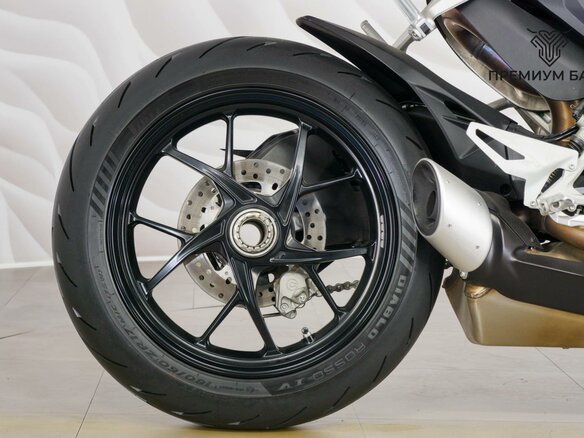 2023 Ducati Streetfighter V2, красный, 1586000 рублей - вид 8