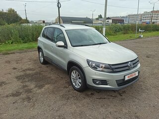 2011 Volkswagen Tiguan I Рестайлинг, серебристый, 1300000 рублей, вид 3