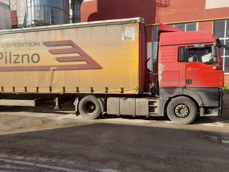 2007 MAN TGA, красный, 2100000 рублей, вид 4