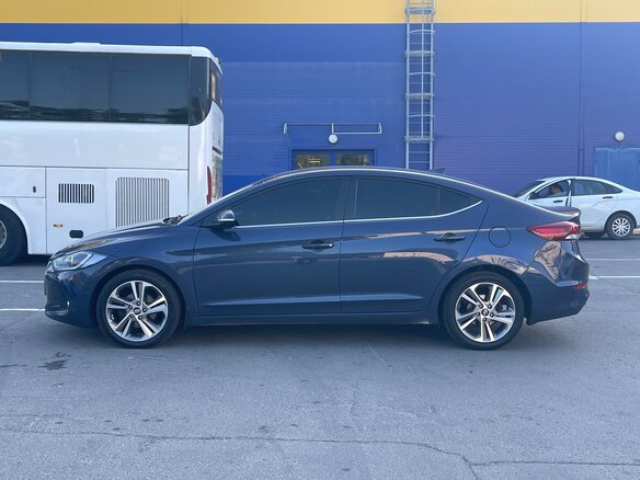2017 Hyundai Elantra VI (AD), синий, 2100000 рублей - вид 3