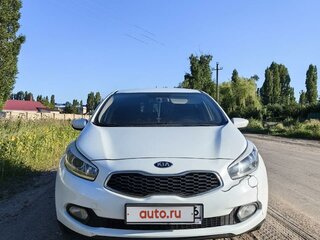 2013 Kia Ceed II, белый, 1090000 рублей, вид 3