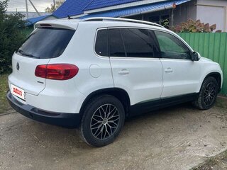 2012 Volkswagen Tiguan I Рестайлинг, белый, 1100000 рублей, вид 2