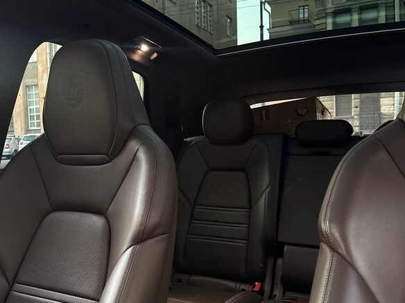 2020 Porsche Cayenne III, синий, 9450000 рублей - вид 6