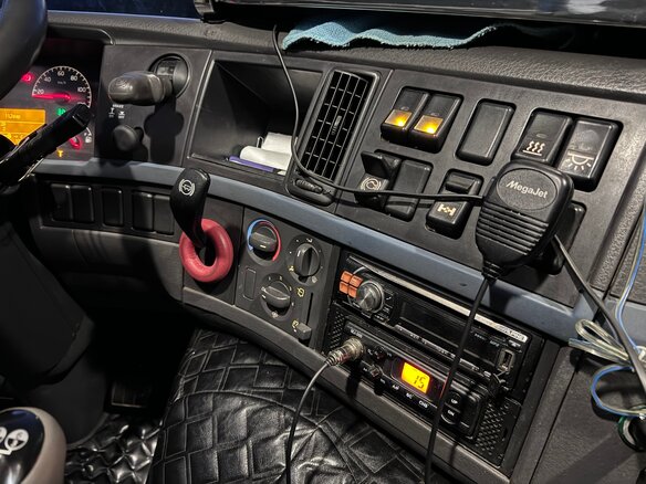 2008 Volvo FM, синий, 2000000 рублей - вид 15