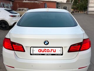2012 BMW 5 серии 520i VI (F10/F11/F07), белый, 2000000 рублей, вид 5