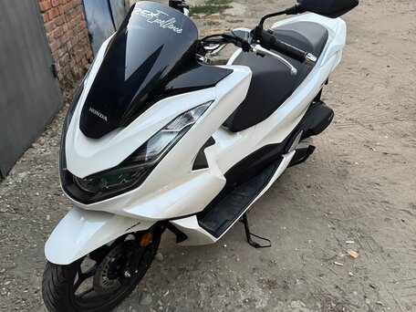 2022 Honda PCX 125, белый, 335000 рублей, вид 1