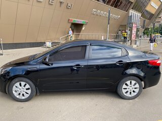 2012 Kia Rio 5-speed III, чёрный, 850000 рублей, вид 4