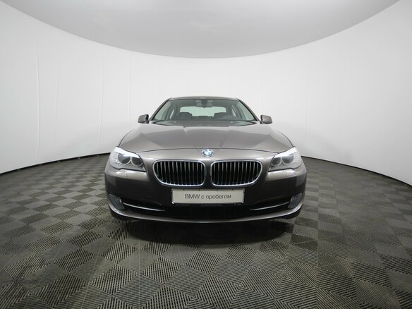2013 BMW 5 серии 528i xDrive VI (F10/F11/F07), коричневый - вид 1