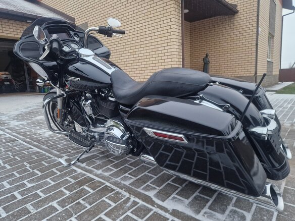 2021 Harley-Davidson Road Glide, чёрный, 1430000 рублей - вид 8