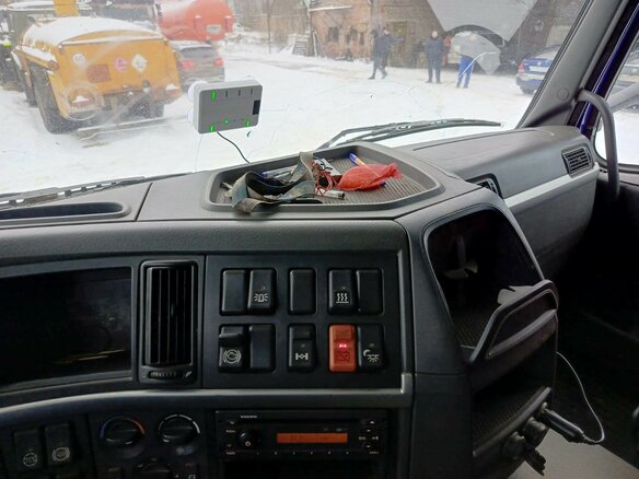 2010 Volvo FM, синий, 2500000 рублей - вид 21