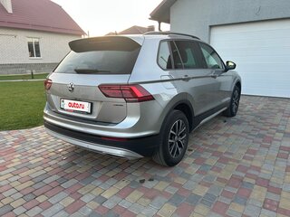 2019 Volkswagen Tiguan II, серебристый, 1952811 рублей, вид 5