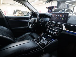 2020 BMW 5 серии 530d xDrive VII (G30/G31/G38) Рестайлинг, чёрный, 4700000 рублей, вид 3
