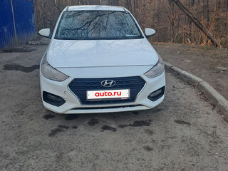 2017 Hyundai Solaris II, белый, 800000 рублей, вид 2