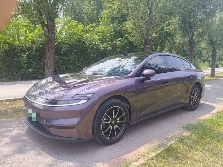 Открыть фотографии: Changan Qiyuan A06