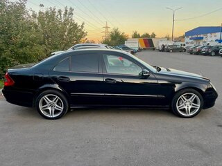 2008 Mercedes-Benz E-Класс 200 III (W211, S211) Рестайлинг, чёрный, 1100000 рублей, вид 3
