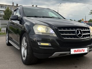 2010 Mercedes-Benz M-Класс 350 II (W164) Рестайлинг, чёрный, 1450000 рублей, вид 4