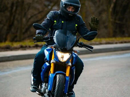 2018 BMW G 310 R, синий, 410000 рублей, вид 2