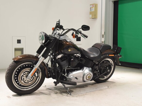 2013 Harley-Davidson Fat Boy, коричневый, 1350000 рублей - вид 17