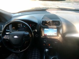 2018 Ford Explorer V Рестайлинг 2, серый, 2800000 рублей, вид 5