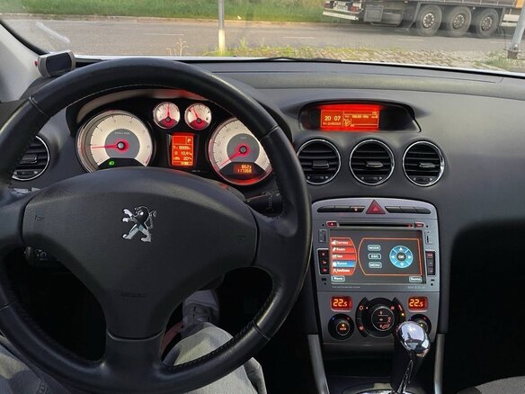 2010 Peugeot 308 I, белый - вид 6