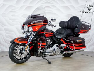 2017 Harley-Davidson CVO Limited, красный, 1977000 рублей, вид 3