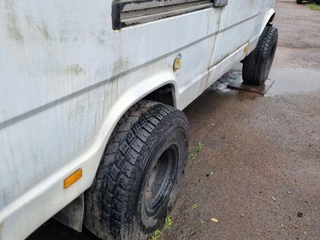 1991 Mercedes-Benz T1, зелёный, 1500000 рублей, вид 2