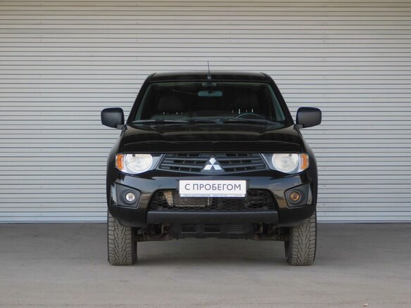 2014 Mitsubishi L200 IV, чёрный - вид 3