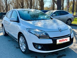 2014 Renault Megane III Рестайлинг 2, белый, 945000 рублей, вид 3
