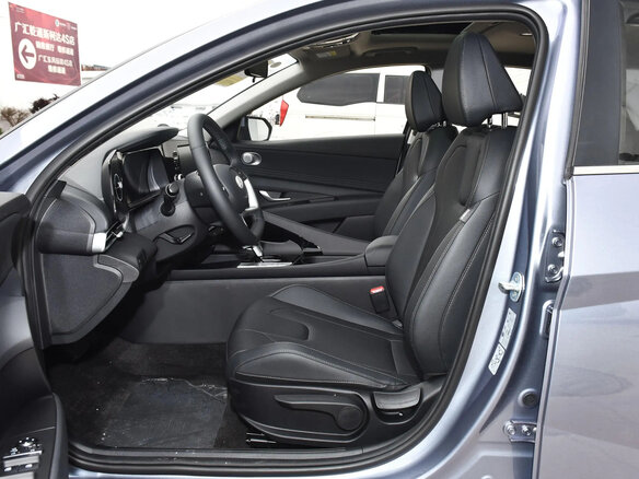 2025 Hyundai Elantra VII (CN7) Рестайлинг, синий, 1890000 рублей - вид 14