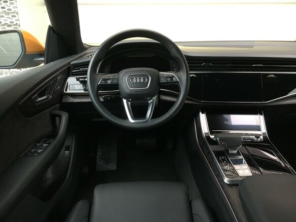 2018 Audi Q8 55 TFSI I (4M), оранжевый - вид 15