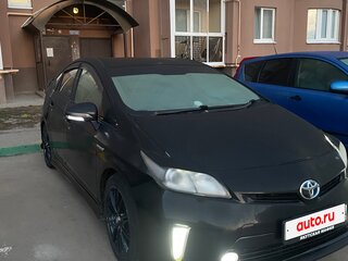 2010 Toyota Prius III (XW30), чёрный, 800000 рублей, вид 1