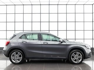 2017 Mercedes-Benz GLA 250 I (X156) Рестайлинг, серый, 2449000 рублей, вид 5