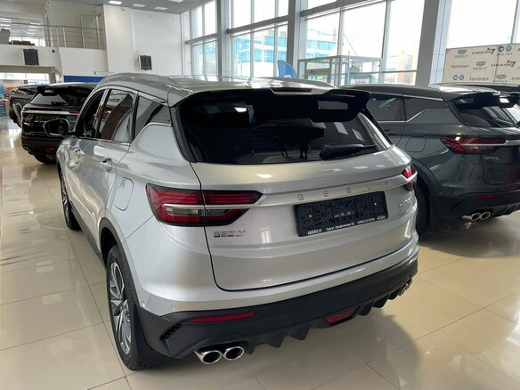 2021 Geely Coolray I, серый, 1670000 рублей - вид 4