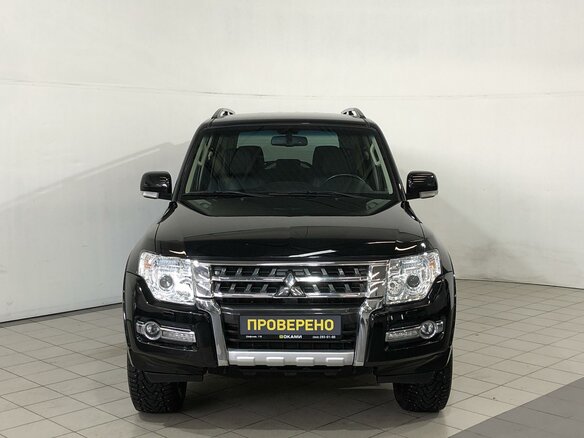 2017 Mitsubishi Pajero IV Рестайлинг 2, чёрный - вид 1