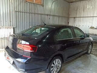 2021 Volkswagen Polo VI, чёрный, 1800000 рублей, вид 3