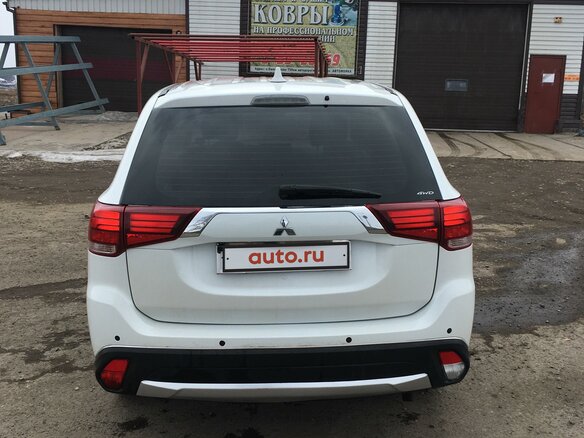 2018 Mitsubishi Outlander III Рестайлинг 2, белый - вид 6