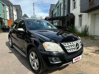 2009 Mercedes-Benz M-Класс 320 II (W164) Рестайлинг, чёрный, 1150000 рублей, вид 2