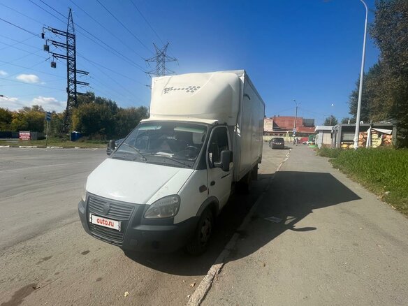 2015 ГАЗ ГАЗель (3302), белый, 990000 рублей