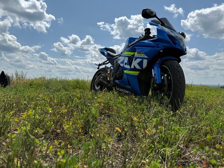 2011 Suzuki GSX-R 1000, синий, 700000 рублей, вид 3